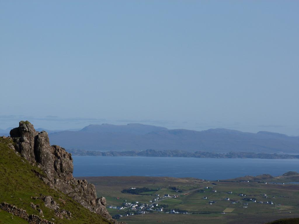 Kenmore Villa Staffin Room photo